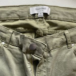 Olive green mid rise skinny jeans (stretchy)